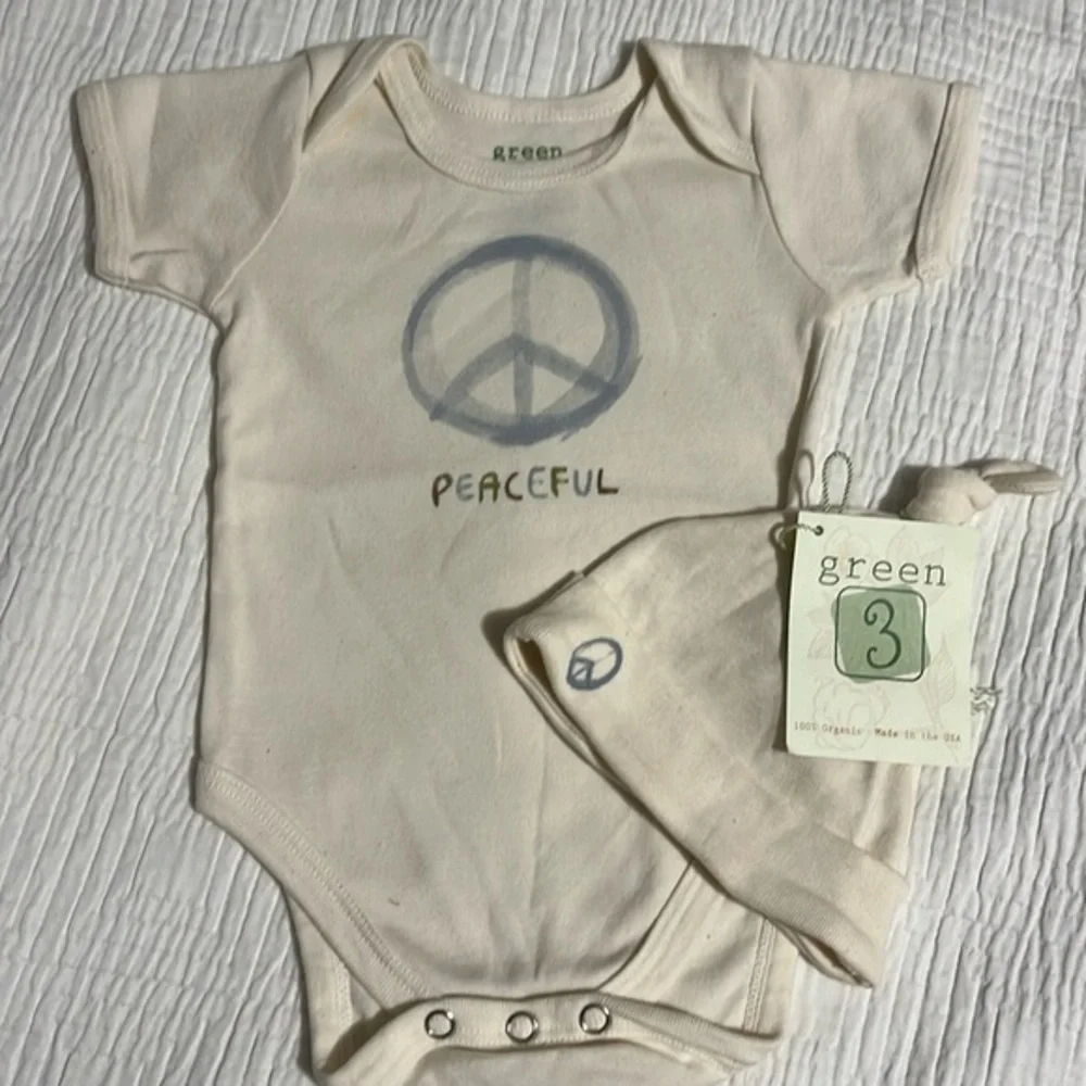 Peaceful Baby Bodysuit Hat Set Organic Cotton, Blue Grey Peace Sign adorable NWT